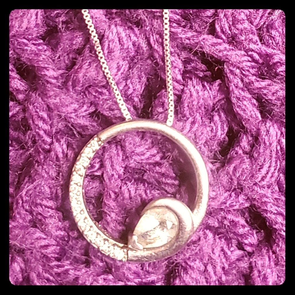 Aquamarine Necklace 1/8 ct tw Diamonds